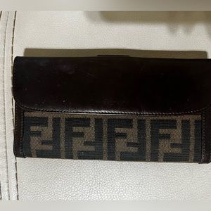 PreLoved Fendi Zucca Wallet